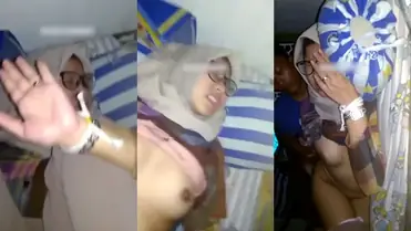 Bokep Indo Jilbab Bocil Malu Direkam poster