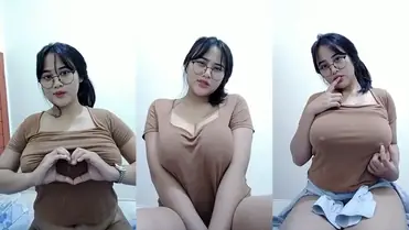 Miyoubee Live Pamer Keahlian Dewa Desah poster