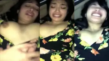 Suara Desahan Manja Pasangan Mesum Dalam Mobil poster
